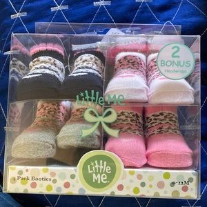 Little Me 4 pack booties and 2 head wraps NWT